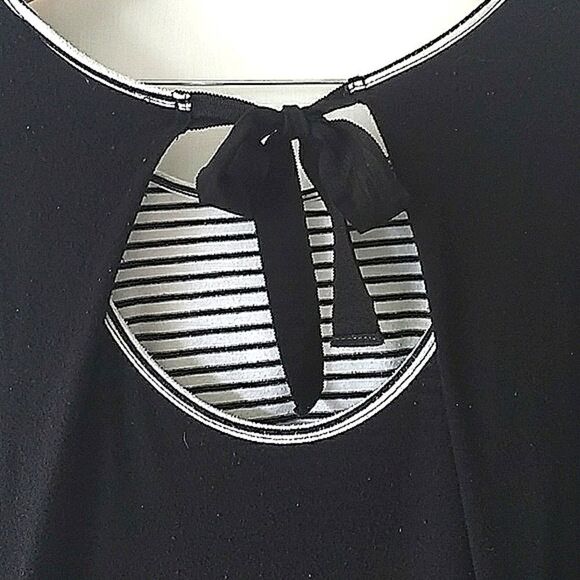 Forever 21 Tie-Back Black & White Stripe T Shirt Size L - Picture 3 of 4